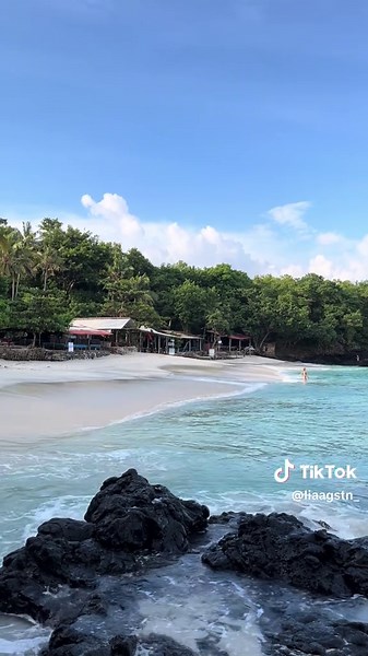 liaagstn_ (@liaagstn_) - Explore Bias Tugel Beach: Bali's Hidden White Sand Gem