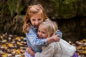 11 Effective Ways to Get Close to Your Sister
