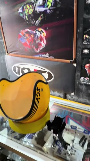 Custom Helmet SGV Kuning with Unique Padding