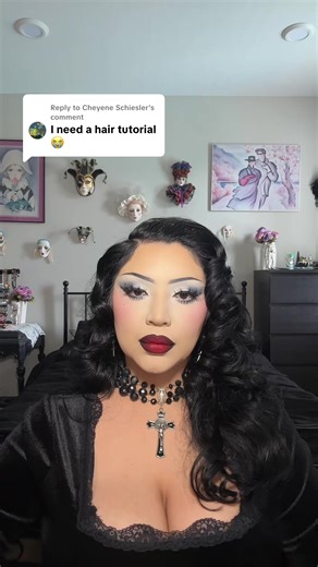 Easy Pin-Up Hair Tutorial: Brushout Techniques