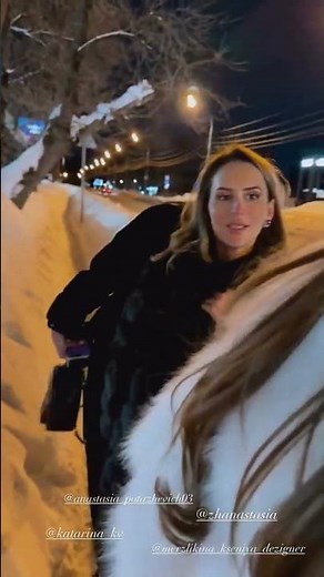 RUSSIAN FUR QUEENS WALK THROUGH MOSCOW'S DEEP SNOW – ALWAYS WITH FUN