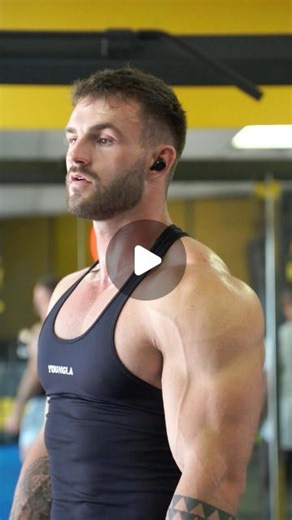 Jason Roux on Instagram: "I have summer twice a year so I guess that means stay lean year round ?🤷🏻‍♂️ . . . #gym #leanmuscle #gains #muscle #fitness #lift #bodybuilding #motivation #cardio #workout #diet #shredded #aesthetic #zyzz #youngla #bodybuilder #protein #weightloss #transformation #inspiration #carbs #lifting #preworkout #classicphysique #physique #gymmotivation #grind #model"
