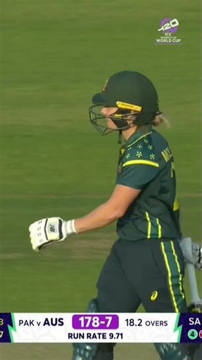 Stumps rattled ⚡️ Sadia Iqbal removes Australia captain Sophie Molineux ☝️ #T20WorldCup