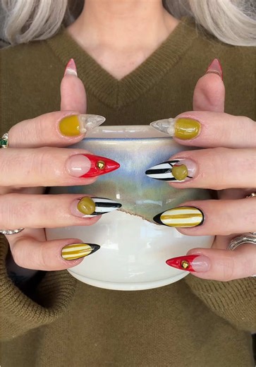 New nails 🫒🍸❤️ #nailinspo #naildesigns #nailart #coolgirlnails #newnails