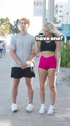 319K views · 481 reactions | Kiss  me or slap me 掠 Follow for more videos  #kissorslapp #Grab #slap #slapchallenge #kisses #kiss #fyp | Silly Head Gaming | Facebook