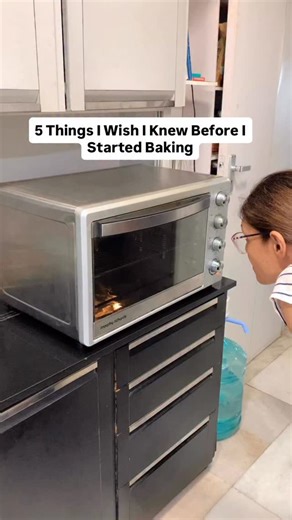 ✨If you’re a self taught baker, here are 5 common mistakes home-bakers make (and how to fix them): 1️⃣ Precision > Guesswork�Even 10–15g extra flour can turn a soft cake dense or dry. Measuring casually or packing cups differently every time creates inconsistent results. 👉 Takeaway: Weigh your ingredients. Consistency creates confidence. 2️⃣ Temperature > Convenience�Cold butter won’t cream properly. Melted butter (when not required) alters texture completely. Temperature directly affects struc