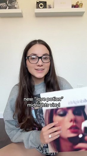 Taylor Swift Love Potion vs Lavender Vinyl Comparison