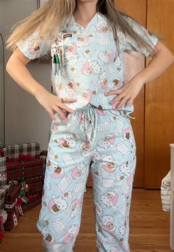 And just like that we only have 1 more day till Christmas 🤶🏼 🎅🏼🎄❤️ @Scrubini Medical Scrubs #nursetok #nursesoftiktok #scruboutfit #scrubinspo #nurse