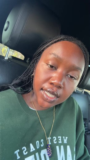 read my essays!! my blog is also currently taking submissions! link in bio #feminist #girlhood #writertok #womensrights