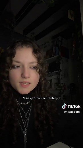 Joyeux Anniversaire : Poèmes et Vœux Créatifs