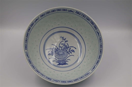 Vintage Blue and White Chinese Porcelain Bowl, Hand Painted Floral Design, Made in China, Decorative Asian Bowl - Etsy