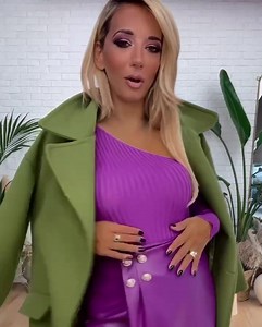 4.8K views · 166 reactions | Color-blocking trend!!! ☑  Μπες στο eshop μας https://rb.gy/8tp2cu ☑  Στείλε μήνυμα στη σελίδας μας στο Instagram dress2undress.fashion ☑ ☎️ Κάλεσε μας στο 210-2515800 ☑  Στείλτε μας μήνυμα στη σελίδα μας στο Facebook | Dress2Undress | Facebook