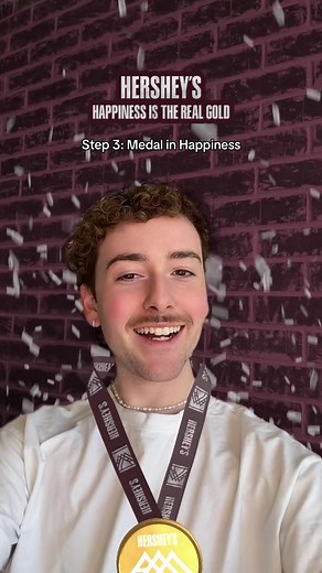 What if getting gold was as easy as smiling? Smile to unlock the filter and celebrate your happiest moments with the Hershey’s medal. 🥇