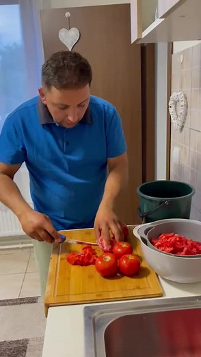 How to Slice Tomatoes Like a Pro in Your Kitchen
