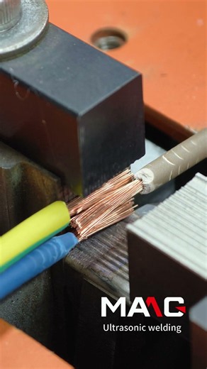 Weld a 2.5mm² wire harness in a one-to-two setup— MAAG ultrasonic wire harness welding machine.