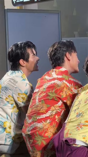 even their back has an insane chemistry...#ผาพิรุฬ #phuphapung #phupung