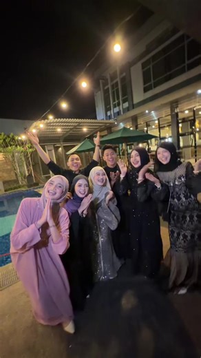 @SUPER REVIEW INDO ❤️❤️ @sasa🦢 | ig: @mediasalsa @yuniar.adiba @Atla Sastro @رافع نساء 🇵🇰 @badar_shauma06