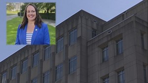 DCFS employees share concerns over child safety, call center priorities