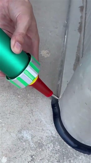 the process of installing seals on windows #shorts