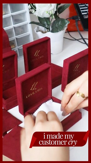 Napaiyak ko si customer.... #lovelois #loveloisjewelry #handstampedjewelry #handstampednecklace #handmade #smallbusinessph #hypoallergenic #stainless #necklace #giftideas #handstamping #handstampedbracelet #personalizedjewelry #nontarnish #adjustablebracelet #philippines | Love, Lois