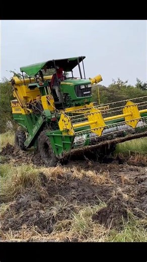 JCB 3DX Rescue John Deere 5075E 4X4 harvester stuck in mud #tractor #shorts #shortvideo