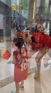 862K views · 36K reactions | 2 สาวตุรกี กูเนส & วากัส ในโหมดมุ๊งมิ๊ง...