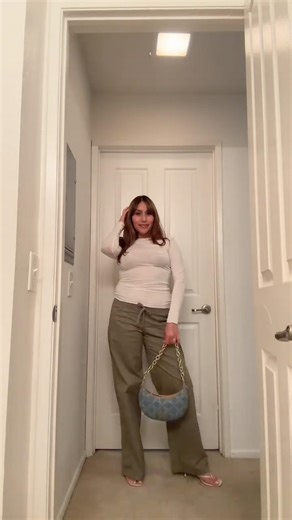 #grwm #ootd #fashionblogger #hollister #heels #outfitideas