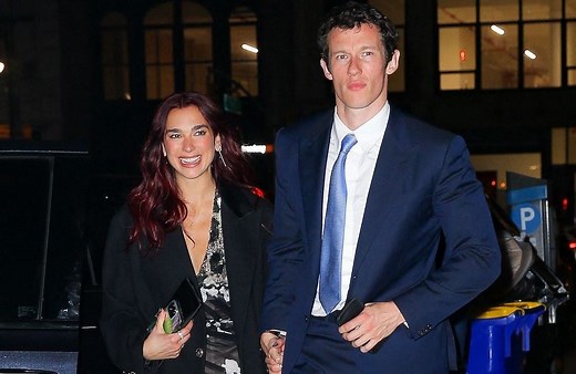 Dua Lipa : qui est son compagnon, l’acteur Callum Turner ? - Elle