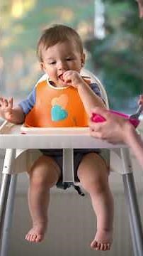 How to Start Weaning: First Foods, Texture & Quantities Explained