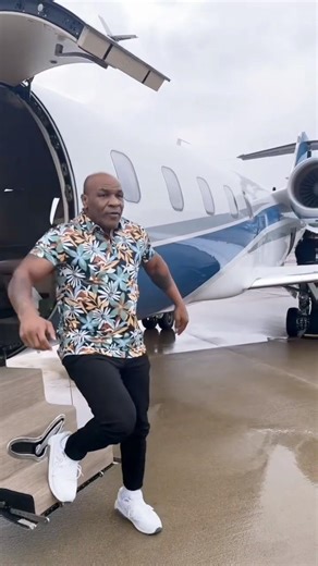 BOXING WORLD SHOCKED! 59 Year Old Mike Tyson’s BRUTAL Power Goes Viral #boxing #miketyson
