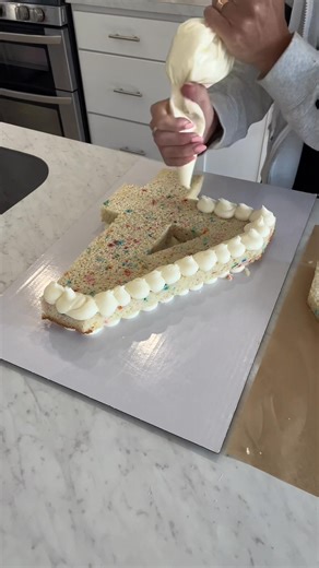 34K views · 763 reactions | 4th Birthday Cake Cake details: Size: I...