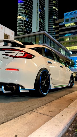 Sean Oakley on Instagram: "2022-2025 HONDA CIVIC 1/4” REFLECTIVE STRIPS, UPPER LOWER GRILL CONNECT WHEEL SKINS & CALIPER WRAP SKINS Visit oakmandesignscars.com #oakmandesignscars #reflectivecalipers @honda #foryoupage #fyp #11thgencivic #calipercovers #vinylwrap #honda #hondahub #wrappedcar #wheelskins #reflectivevinyl #rim #caliper #wheels #viny #chromedelete"