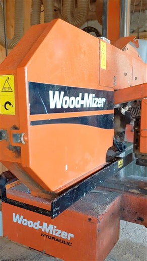 Sawmill in action – hydraulics, clamps & log handling | www.holz-hesener.de #woodmizer