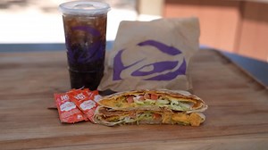 😋 KSAT Avery Everett gets an inside look at the new Crunch Wrap Supreme - TONIGHT on the Nightbeat #KSATnews | KSAT 12 & KSAT.com