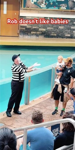 Rob doesn't like babies at SeaWorld Orlando