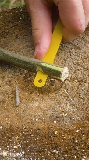 102K views · 561 reactions | Survival skills DIY Bow Saw in Extreme Conditions survival lifehacks camping bushcraft | Kirill Multitool | Facebook