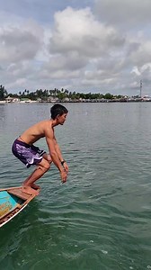 😂😁😂 Did you know Frog Jumps are a great way to improve your agility and coordination, They're also a fantastic cardio workout! #FrogJumps #FitnessTips #WorkoutWednesday #HealthAndFitness | Jhaii P. Akrim