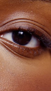 10K views · 31 reactions | line it, brighten it, own it. @isabelleikpeme serving effortless definition with just two shades: 懶 Beige Flag: cool beige  Tootsie: cool medium brown https://www.urbandecay.com/24-7-waterline-eye-pencil-by-urban-decay/UD607.html?utm_source=facebook&utm_medium=social&utm_campaign=dhfacebook&utm_content=app.dashsocial.com%2Furban-decay%2Flibrary%2Fmedia%2F497058302 | Urban Decay Cosmetics | Facebook