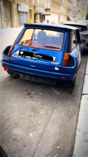 🚨 The blue Renault 5 Turbo 2… an ABSOLUTELY perfect legend 🔥