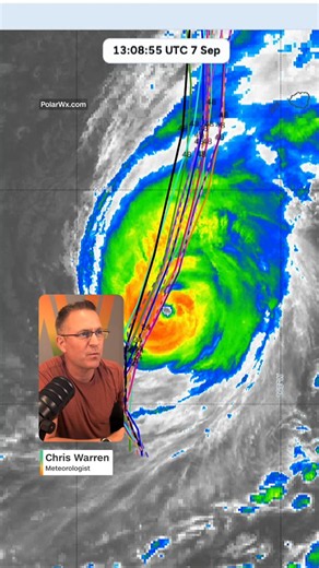 Hurricane Lowell's path gets closer to Hawaii