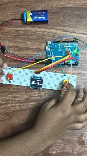 Arduino Uno - Dino Chrome game on Oled Display#robotics #arduino #oleddisplay #games #dinosaurs