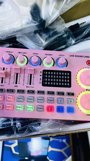 New Live Sound Card – Dual Mic Option Dynamic Mic Support | Kuwait Professional live sound card with dual condenser mic Option and dynamic mic support. Perfect for TikTok Live, Facebook streaming & podcast setup. Low price Same Day Delivery in Kuwait 🇰🇼 ✔️ Supports 2 Condenser Mics (Optional Setup) ✔️ Supports Dynamic Mic ✔️ Built-in Sound Effects & Controls ✔️ Ideal for Live Streaming, Gaming & Recording ✔️ Budget Friendly Price 📦 Same Day Delivery Available in Kuwait 📲 Order now on WhatsAp