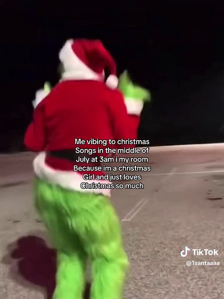 #christmas2023 #xmas #santa #christmas #elf #2023 #fyp #viral #july #winteristhebest #winterontop