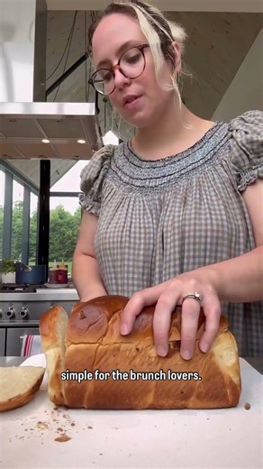 I ❤️ Anthony Bourdain & brunch & a sweet for the table, so here’s your sweet for the table