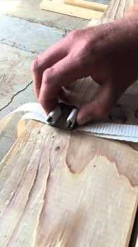How to use a parcel/package strapping tool/nylon bander