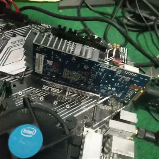 ASUS GeForce GT 430 GT430 1GB GDDR3 Minus H******a