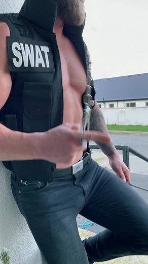 Someone call 911… #fyp #365days #viral #police