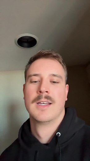 Another day another chair #pbsquamer #chair #hotel #windows | PB Squamer