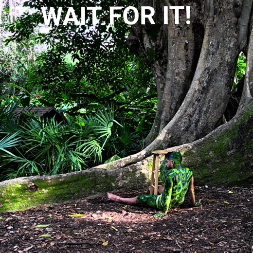 12K views · 255 reactions | 勞 . Body painting illusion - peacock 連...