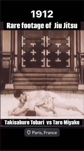 💥 Rare Jiu-Jitsu Demo from 1912 💥 A true treasure of our art! 🥋🔥 This incredible newsreel footage — likely filmed in Paris in 1912 — shows Takisaburo Tobari demonstrating formal Jiu-Jitsu techniques, partnered by the legendary Taro Miyake. Pure technique. Pure intention. No modern flair — just the original roots of the art we practice today. 🌍✨ A real time capsule for every Jiu-Jitsu lover. OSS! #bjj #jiujitsu #history #martialarts #oss #grappling #bjjroots #rarefootage #japan #paris1912 #b